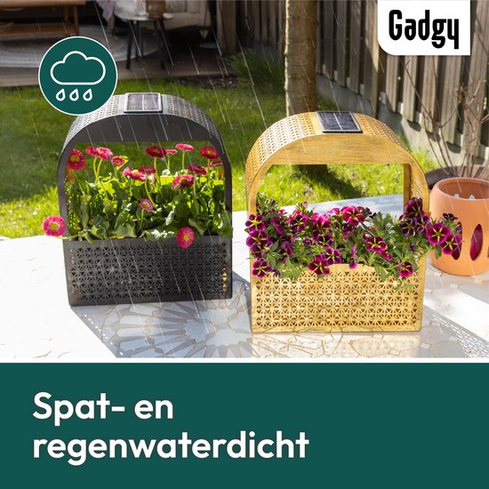 Gadgy Solar Wandlamp met Uitneembare Bloembak – Tuinverlichting op Zonneenergie – Warm Wit LED – 30x25 cm – Zwart Metaal