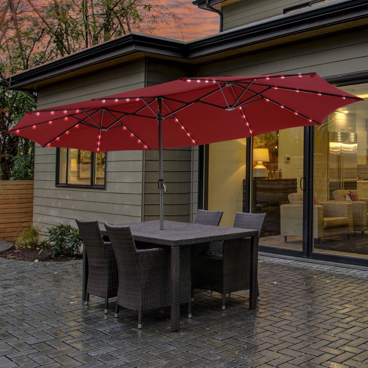 Coast Dubbele Terrasparasol - 48 LED-verlichting op zonne-energie - handslinger - wijnrood 470 x 280 cm