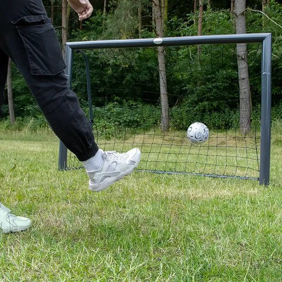 AXI Voetbaldoel Cristiano 180x120cm Antraciet - Incl. grondankers - gepoedercoat stalen frame