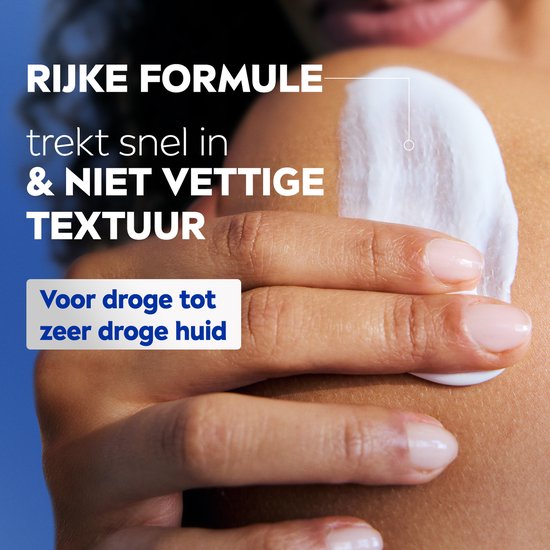 NIVEA Verzorgende Body Milk - met Hyaluronzuur Zachte Amandel Olie en Voedend serum - Body Melk met 72 Uur Hydratatie - Voor Droge tot Zeer Droge Huid - 400 ml