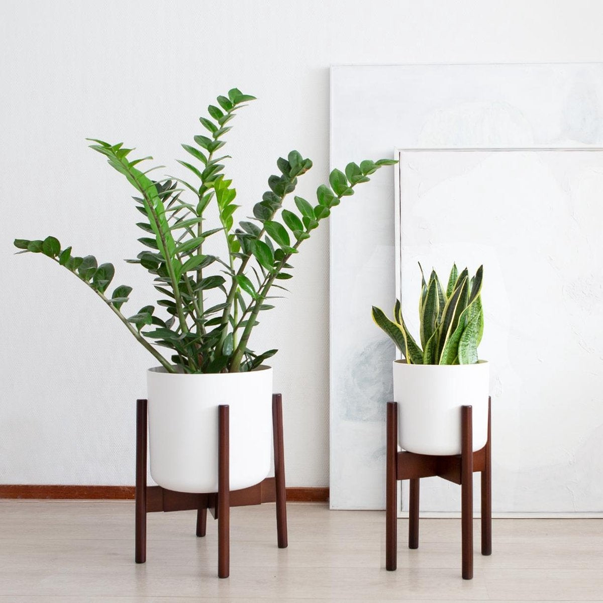 LifeGoods Planten Standaard - Uitschuifbare Bloempothouder - Plantentafel - 20 tot 30 cm - Donker Bamboe