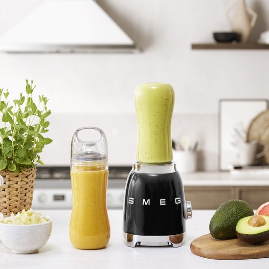 SMEG PBF01BLEU - Persoonlijke blender - Zwart - 600 ml - 300W - Jaren '50 - incl. 2 fles-om-mee-te-nemen
