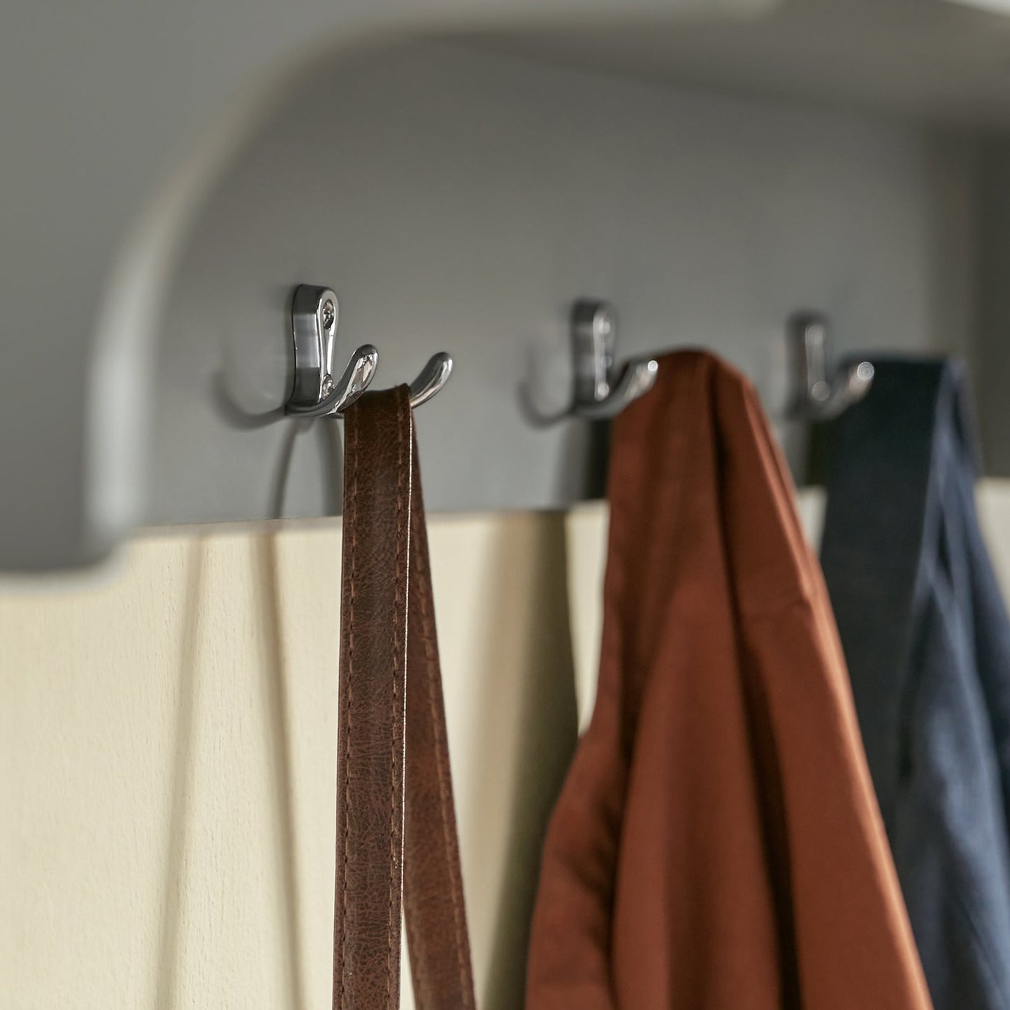 SoBuy Wandkapstok - 4 Dubbele Haken - 3 Open Vakken - 100 x 25 x 35 cm - Grijs