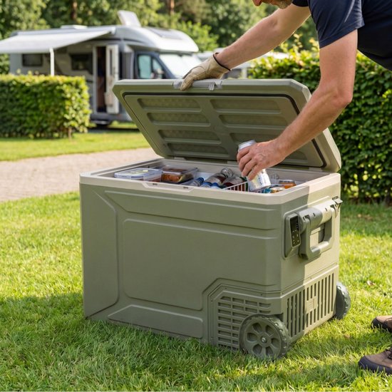 Auronic Elektrische Koelbox - Compressor - 80L - 12V en 240 volt - Camping Koelkast - Frigobox Auto - Met Wielen en Hendel - Groen