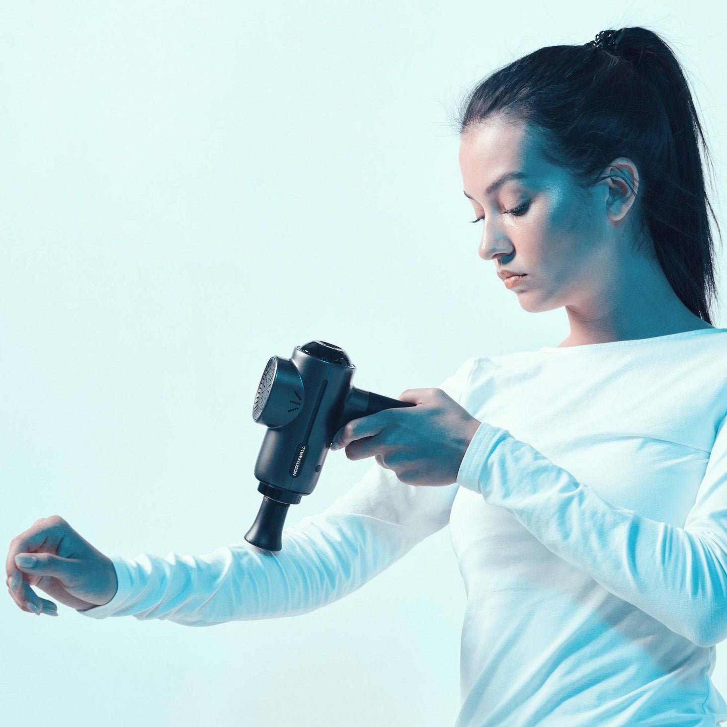 NorthGun Pro – Krachtige Massage Gun met Oplaadstation | Spierherstel, Pijnverlichting & Diepe Spiermassage