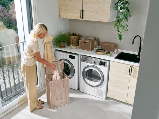 Curver Kaya Wasmand met deksel - 60L - 38x29x58,5 cm - Warm Taupe