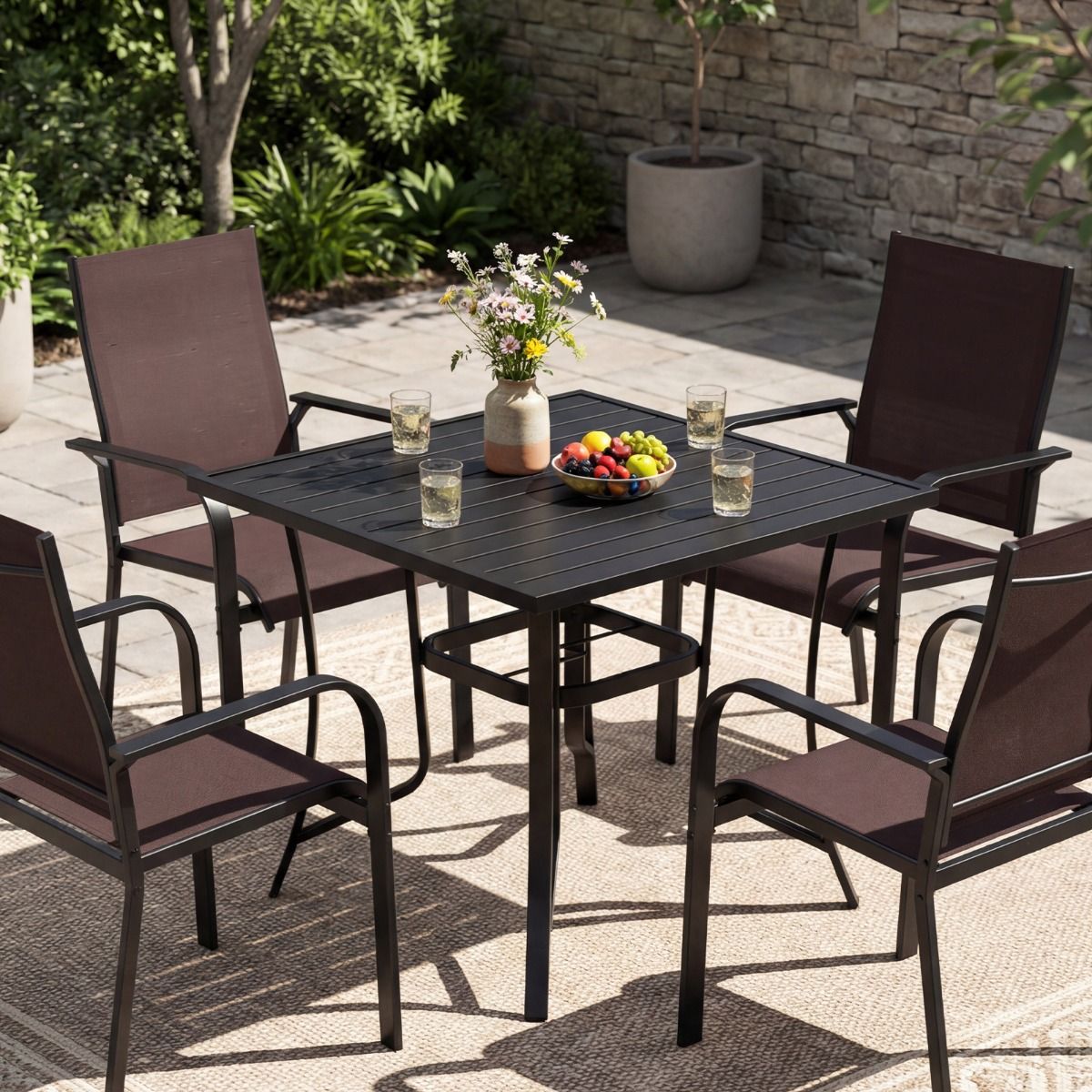 Coast tuintafel met parasolgat - vierkante eettafel - lattenblad - zwart - 91 x 91 cm