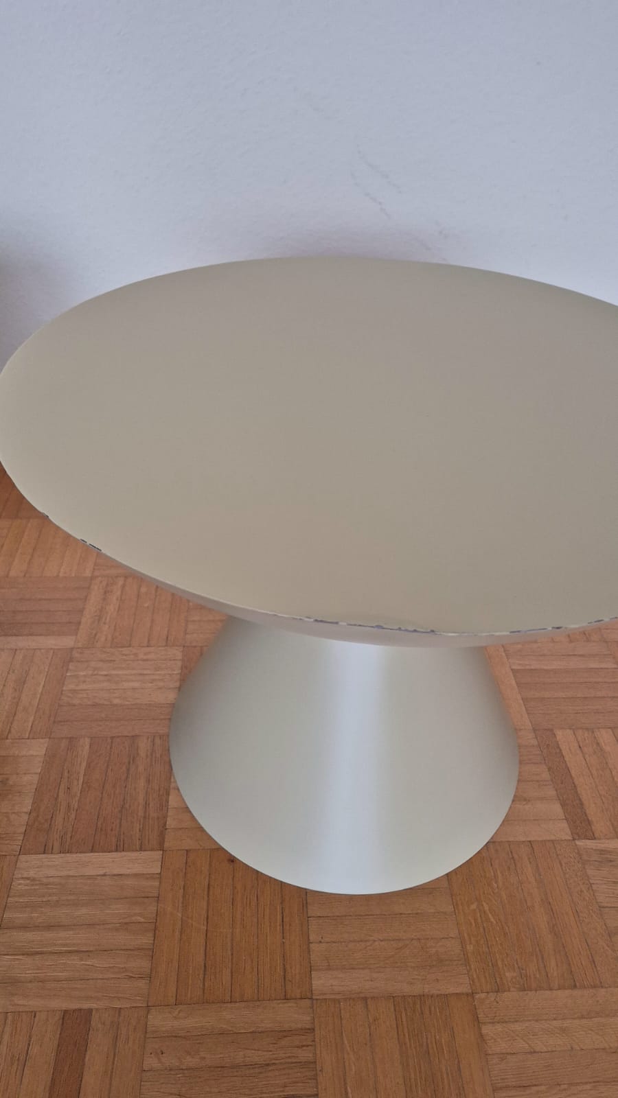 Mica Decorations Celise Bijzettafel - H44 x Ø59 cm - Metaal - Beige