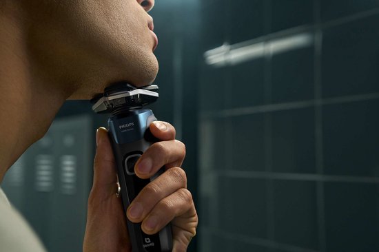 Philips Shaver Series 5000 - Elektrisch Scheerapparaat - Nat en Droog Scheren - SkinIQ-technologie - S5889/11
