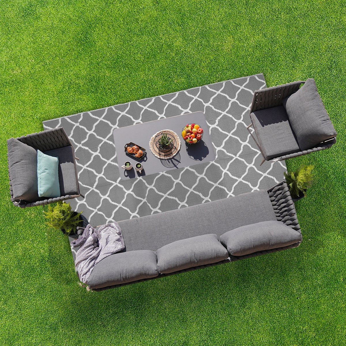 LifeGoods Buitenkleed - 152x230CM - Vloerkleed - Tuintapijt - Buitentapijt - Omkeerbaar - Incl. Draagtas - Met Patroon - Grijs/Wit