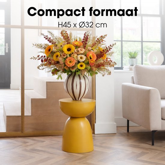 Mica Decorations Elliot Tafel - Salontafel Compact en Lichtgewicht - Nachtkastje met IJzeren Design - Bijzettafel voor de Woonkamer - Rond Tafelblad - H45 x Ø32 cm - Okergeel