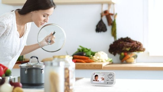 Motorola Nursery Babyfoon - VM482 - Baby Monitor met Camera - Infrarood Nachtvisie - Digitale Zoom - Temperatuurbewaking - Wit