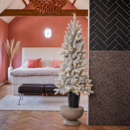 Black Box Trees Nagoya Kunstkerstboom met Verlichting H120 x Ø60 cm - Kerstboom met Besneeuwde Takken - Kunstboom met 212 PE Dennentakjes - Slank Model Ø60 cm - Groen