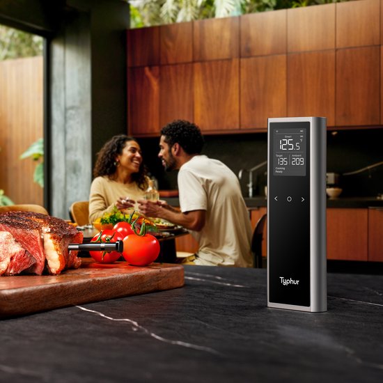 Typhur Sync One - 6-sensor probe - Draadloze vleesthermometer - BBQ thermometer - Bluetooth & WiFi - Waterdicht en hittebestendig - Batterijduur tot 50 uur - Slimme app-integratie - Compact met laadstation - Voor elke kookstijl