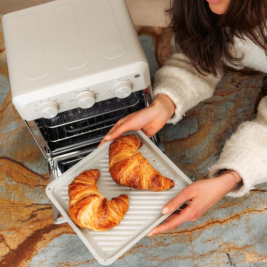 Safecourt 6-in-1 Airfyer oven - 100% PFAS-vrij - 6 programma’s - 80 tot 230 graden - Airfryer, bakken, roosteren, toasten, grillen & opwarmen - Beige