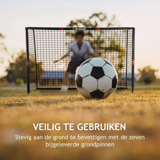 Dunlop Voetbaldoel - Voetbal Goal 300 x 200 x 120 cm - Voetbalgoal Groot - Buitenspeelgoed voor Kinderen en Volwassenen - Snelle Montage - Voetbal Training Doel - Metaal - Zwart/ Rood