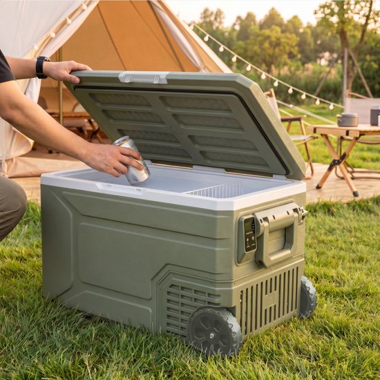 Auronic Elektrische Koelbox - Compressor - 64L - 12V en 240 volt - Camping Koelkast - Frigobox Auto - Met Wielen en Hendel - Groen