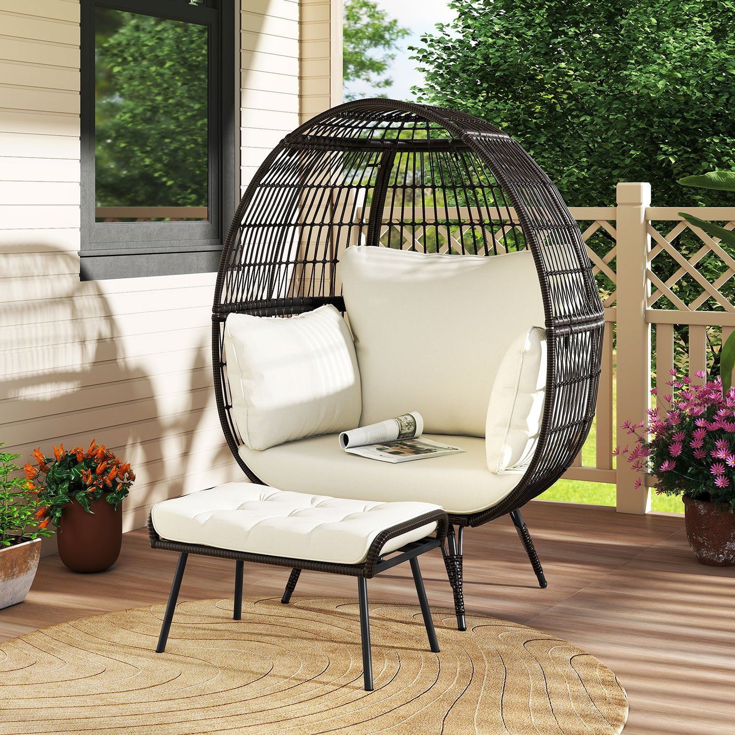 Coast Egg stoel met Voetenbank - XXL - Max. 205 kg - 110 x 82 x 145cm - Bruin / Wit