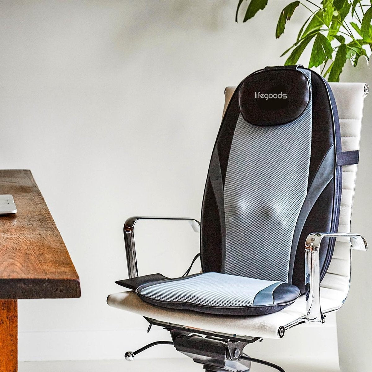 Auronic Shiatsu Massagekussen – 4 Massagekoppen – Warmte- en Vibratiefunctie – 3 Massagezones – Voor Rug, Nek, Heupen & Benen – Zwart