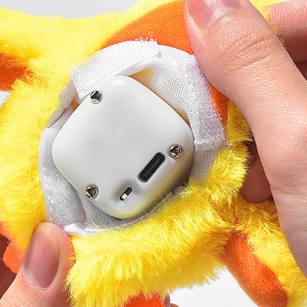 Tnfeeon interactief kattenspeelgoed eend - Bewegende vleugels en geluid - USB-oplaadbaar - Geel