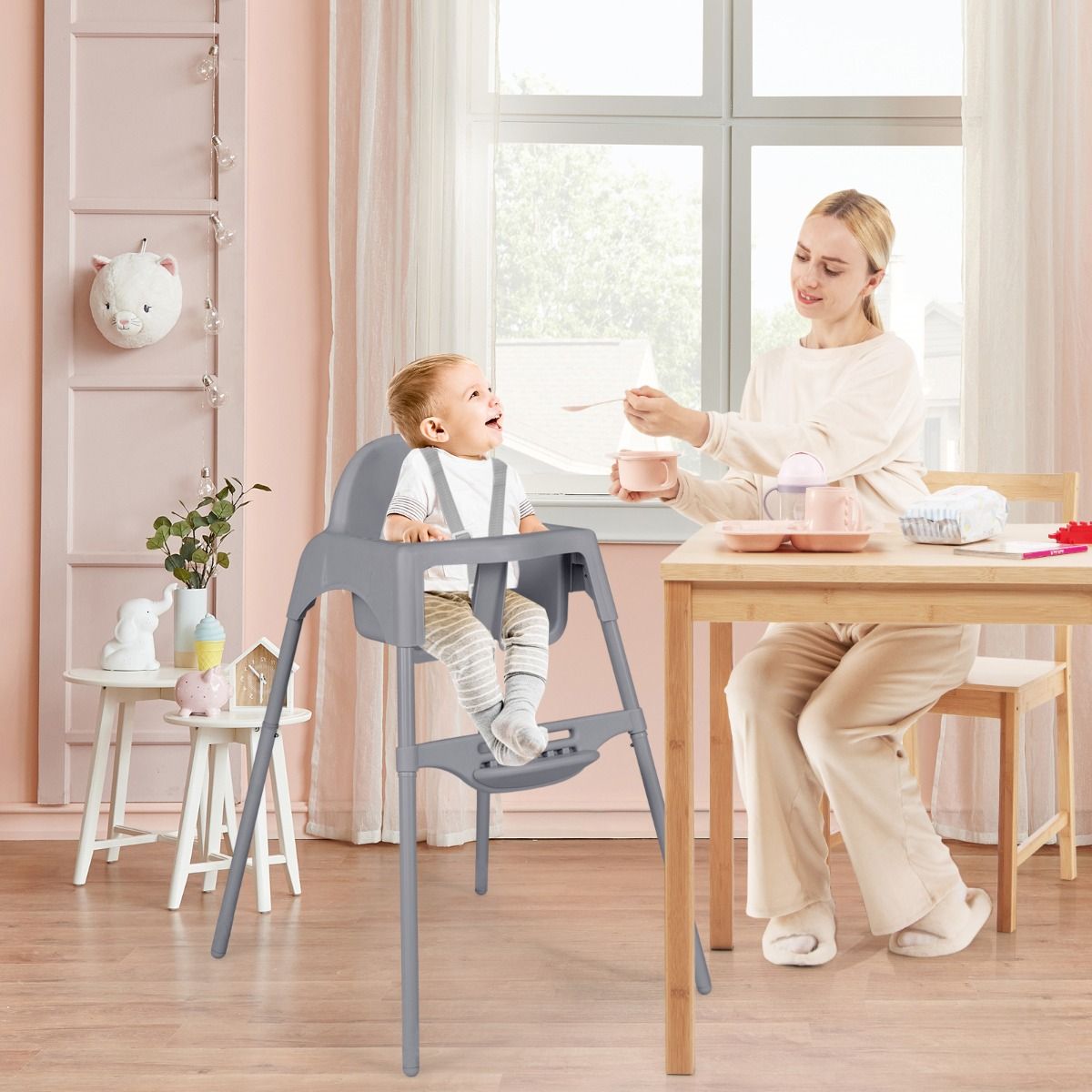 Coast 4-in-1 kinderstoel - ombouwbaar tot peuterstoel en stoelverhoger - verstelbaar dienblad en voetensteun - grijs