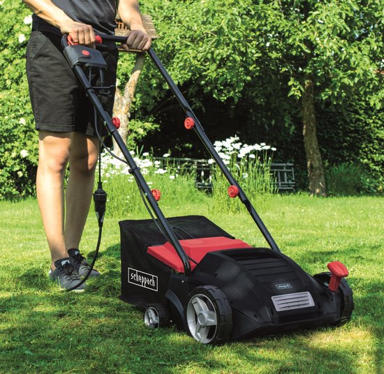 Scheppach Elektrische Verticuteermachine & Beluchter SC32 - 1500W - 32cm werkbreedte en tot 12mm werkdiepte - voor gazons tot 500m²
