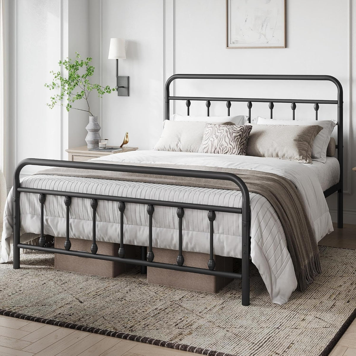 Yaheetech Metalen Bedframe - Klassiek Design - Met Lattenbodem - Draagvermogen 272 kg