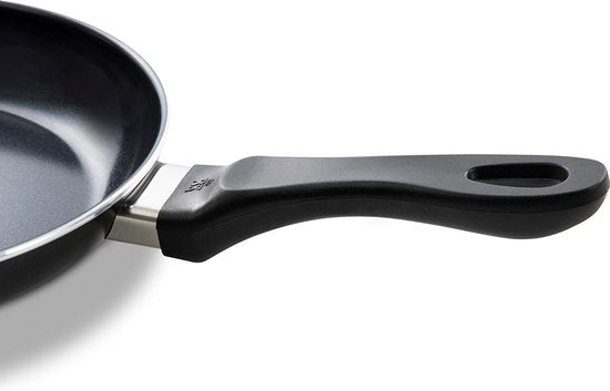 BK Vivid Steelpan 16cm - 1.6L - PFAS-vrije antikleeflaag – Steelpan inductie – Keramische pan - Ovenbestendig tot 160°C – Koudgrepen - Zonder Deksel - Zwart
