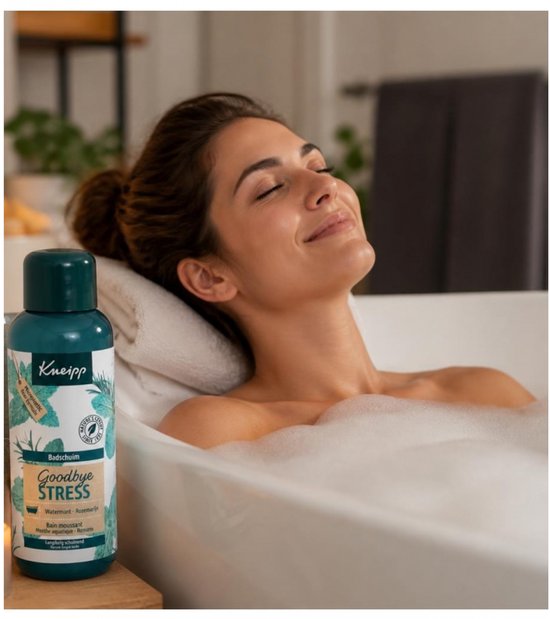 Kneipp Goodbye Stress - Badschuim - Watermunt en Rozemarijn - 400 ml