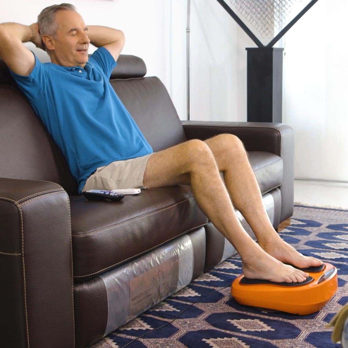 VibroLegs Voetmassageapparaat - Oscillatie & Acupressuur - Afneembare Siliconen Pads - Inclusief Afstandsbediening