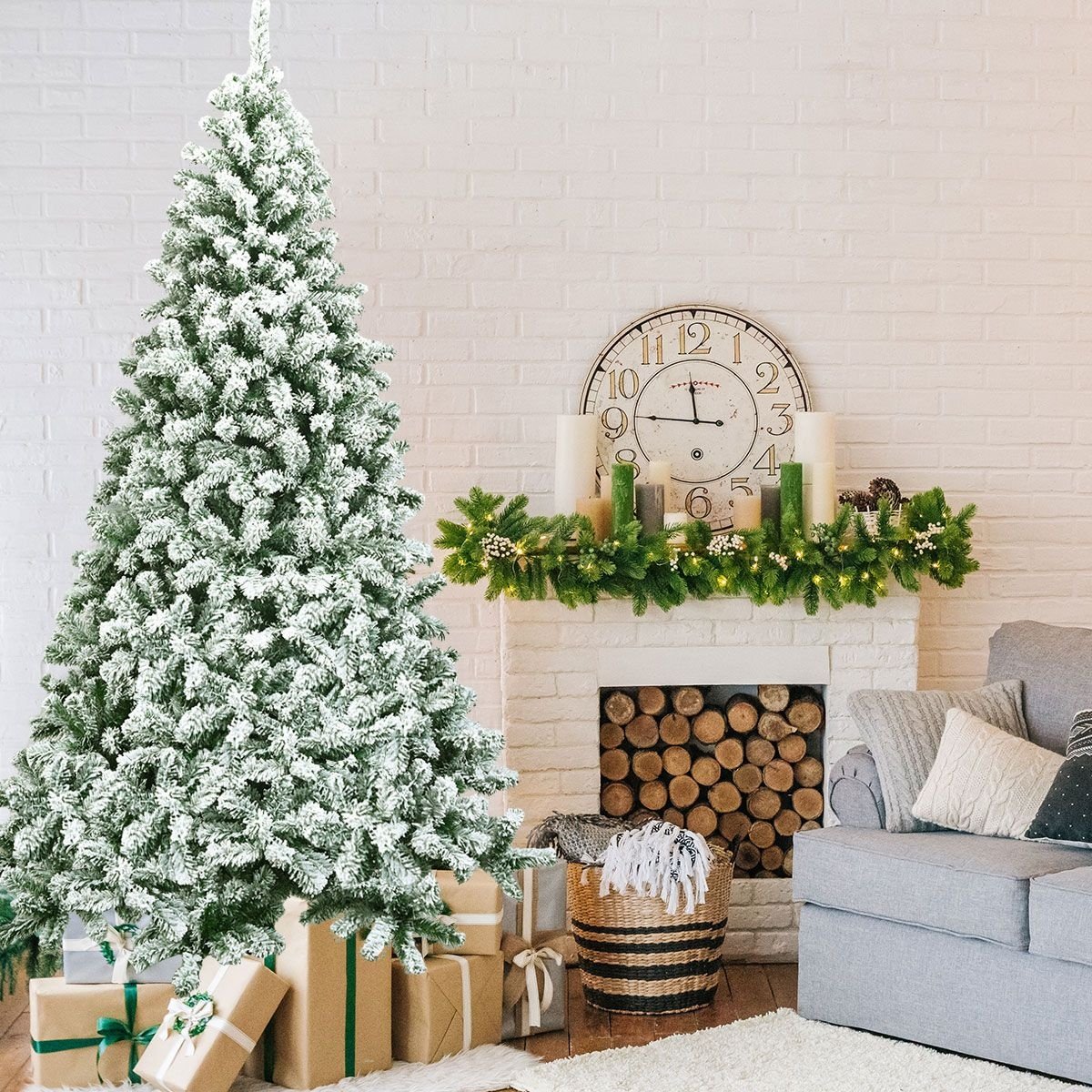 Coast Kerstboom met Sneeuw - 225 cm -  1364 Takken - Wit / Groen