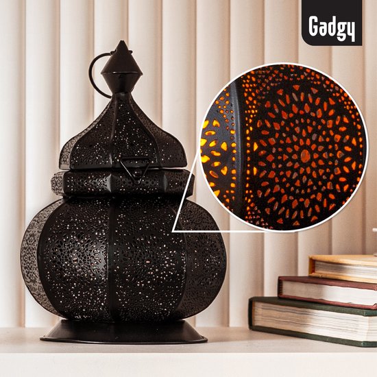 Gadgy Oosterse Lantaarn - Marokkaanse Lantaarn Windlicht - Decoratie voor binnen - Tafellamp - Waxinelichthouders Woonkamer - Theelichthouder Cadeau - Metaal 26x18 CM