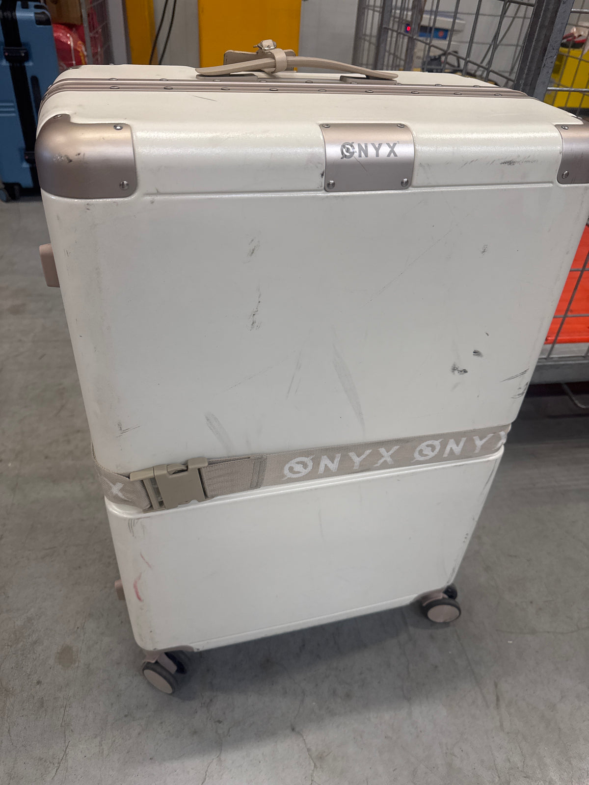 ONYX® - Check-in koffer 100L - TSA slot - Spinner wielen - Lichtgewicht trolley - Aluminium slot - Zand wit