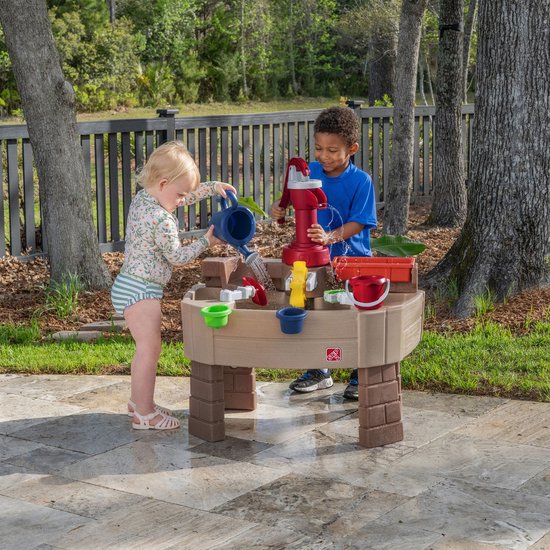 Step2 Pump & Splash Discovery Watertafel – Met waterpomp en 8 accessoires – Waterspeeltafel voor peuters – Buiten speelgoed vanaf 2 jaar – Activiteitentafel met water voor de tuin / buiten