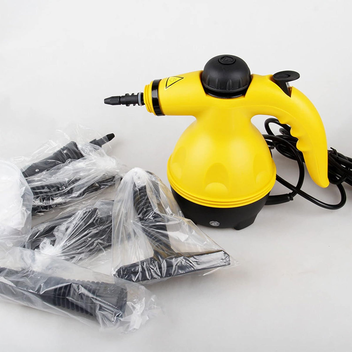 Draagbare Stoomreiniger Handstoomreiniger – 1000 Watt – Voorzien Van Veiligheidsslot En 1000W Vermogen En Ergonomisch Handvat – Voor Vloeren En Tapijt En Bekleding – Geel En Zwart Kunststof