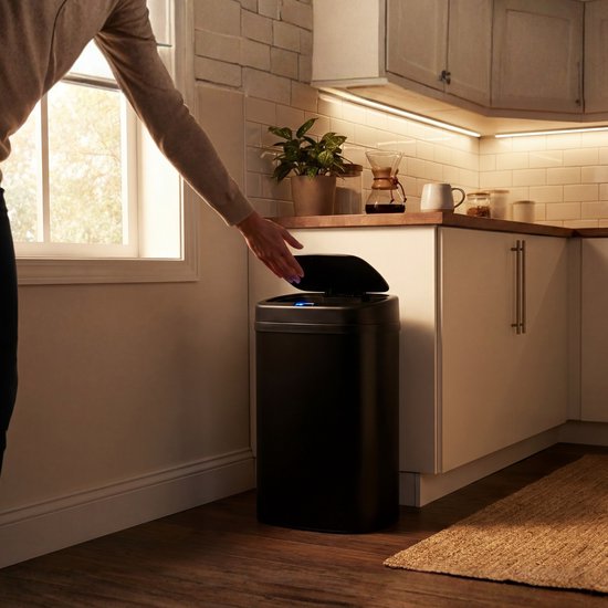 Bayt Prullenbak - Prullenbak 60 Liter - Prullenbak met Sensor - Vuilnisbak - Afvalbak - Metaal - Zwart