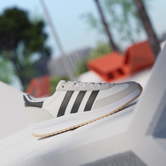 Adidas Sportswear Run 70S 2.0 Schoenen - Unisex - Wit