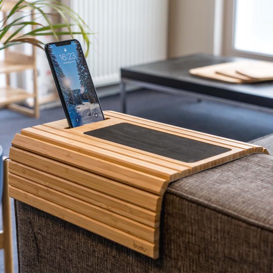 Budu Armleuning dienblad voor bank – Flexibel – Armleuning organizer – Bamboe hout – Anti slip - Telefoonhouder