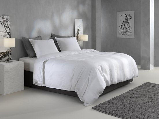 ZoHome Satinado Dekbedovertrek - Tweepersoons - 200x200/220 cm - Wit