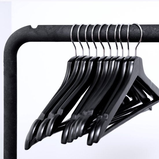 LifeGoods Kledinghangers - Met Broeklat - Hardhout - Zwart - 30 Stuks
