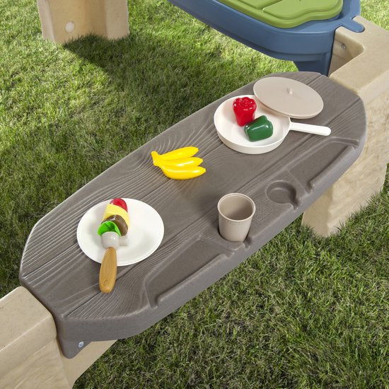 Step2 All Around Playtime Patio with Canopy Speelhuis - Patio van kunststof - Geschikt voor kinderen in Rolstoel en Mindervaliden - Met Speelkeuken & accessoires - Zand en water speelgoed