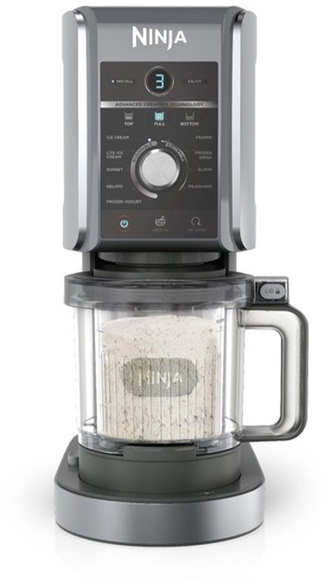 Ninja CREAMi Deluxe IJsmachine NC502EU – 10 Programma’s – Zwart – 1.4L – Zelf IJs, Sorbet, Gelato & Milkshakes Maken – Inclusief 2 Bekers