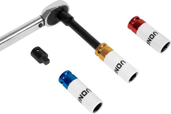 VONROC momentsleutel ½” – 470mm – 28-210Nm – Incl. 3-delige doppenset, verlengstuk en verloopstuk/adapter