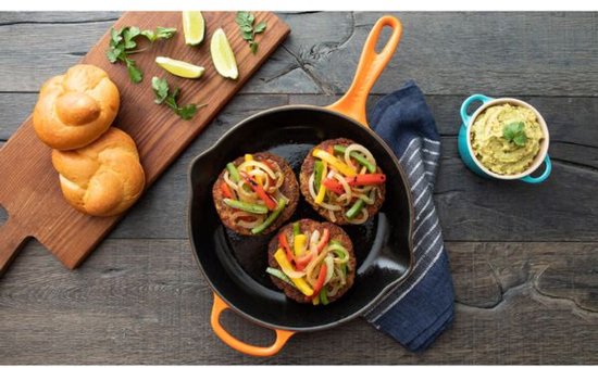 Le Creuset Skillet Signature - Oranjerood - Ø 23 cm - Geëmailleerde Anti-aanbaklaag - Geschikt voor Alle Warmtebronnen, inclusief Inductie - Vaatwasserbestendig - Levenslange Garantie