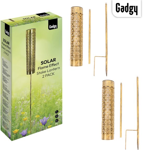 Gadgy Solar Tuinverlichting – 2x Staande Lampen met Bewegend Vlam Effect – Goud Metaal – LED Sfeerlampen op Zonne-energie – Voor Buiten – Weerbestendig – 98 cm Hoog - Grondspies