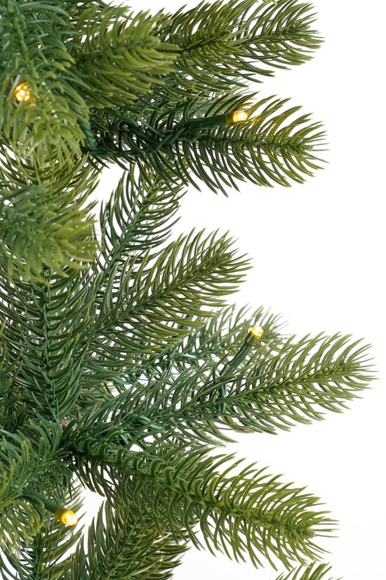 Black Box Trees Nagoya Kunstkerstboom met Verlichting H120 x Ø60 cm - Kerstboom Voor Binnen - Kunstboom met 212 PE Dennentakjes - Slank Model Ø60 cm - Groen
