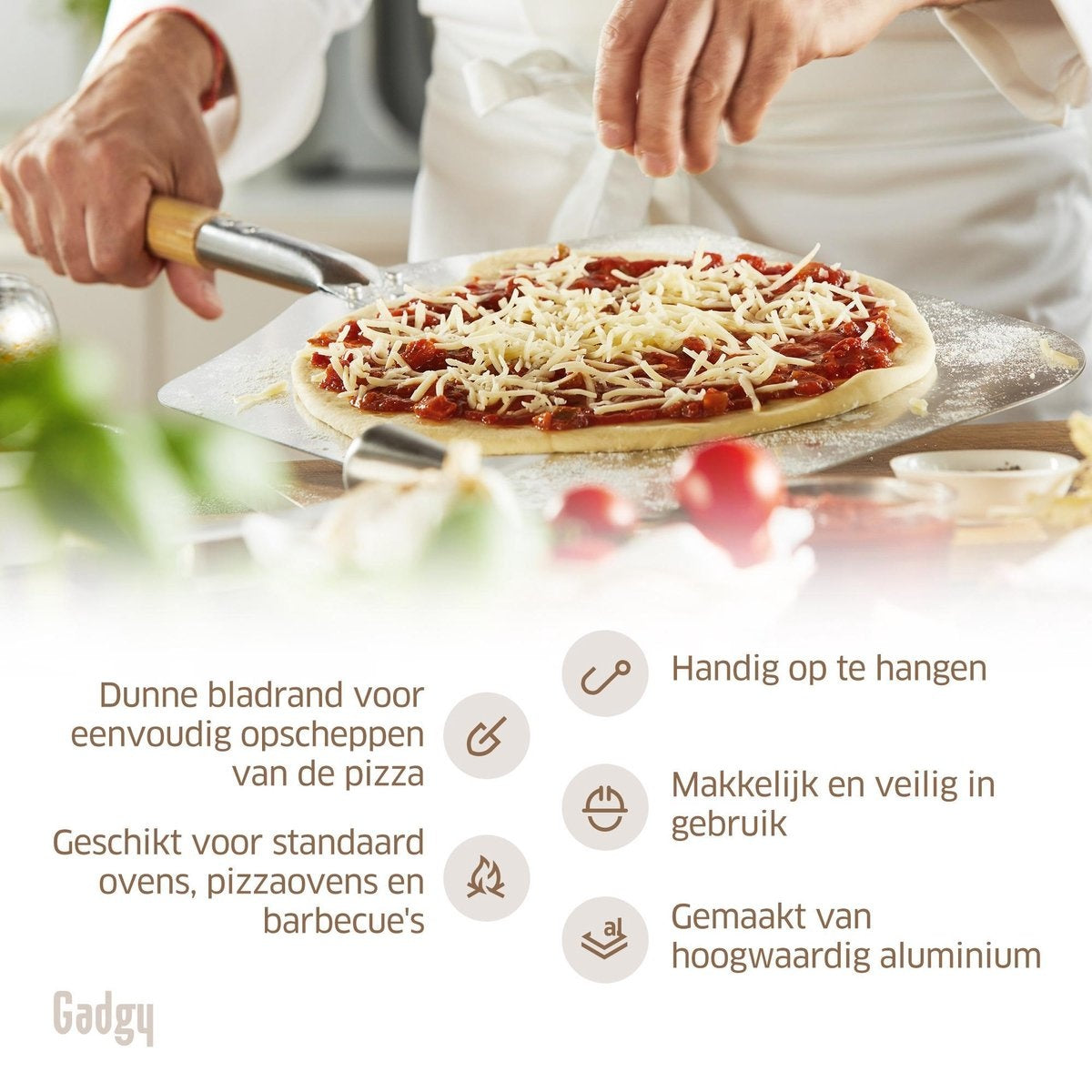 Gadgy Pizzaschep voor BBQ en Oven - Pizzaspatel - Vaderdag Cadeau - Lang Houten Handvat - Ophangbaar - Aluminium - XL 80 CM Lengte