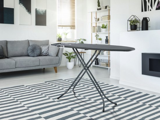 Leifheit strijkplank Classic M - 120 x 38 cm strijkvlak - in hoogte verstelbaar - zwart