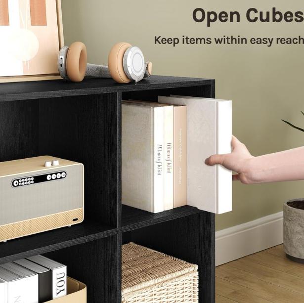 Woltu Boekenkast met 4 Vakken - Lage Opbergkast 59,6 x 29 x 59,8 cm - Multifunctionele Houten Kast - Scandinavisch Design - Zwart