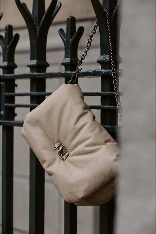 Chabo Bags - Diva Small - Schoudertas - Crossbodytas - Leer - Creme - 19 x 30 x 10 cm - 5.7 liter